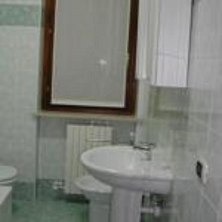 Casa Lavoro Vancanza Apartment Castelnuovo del Garda Room photo